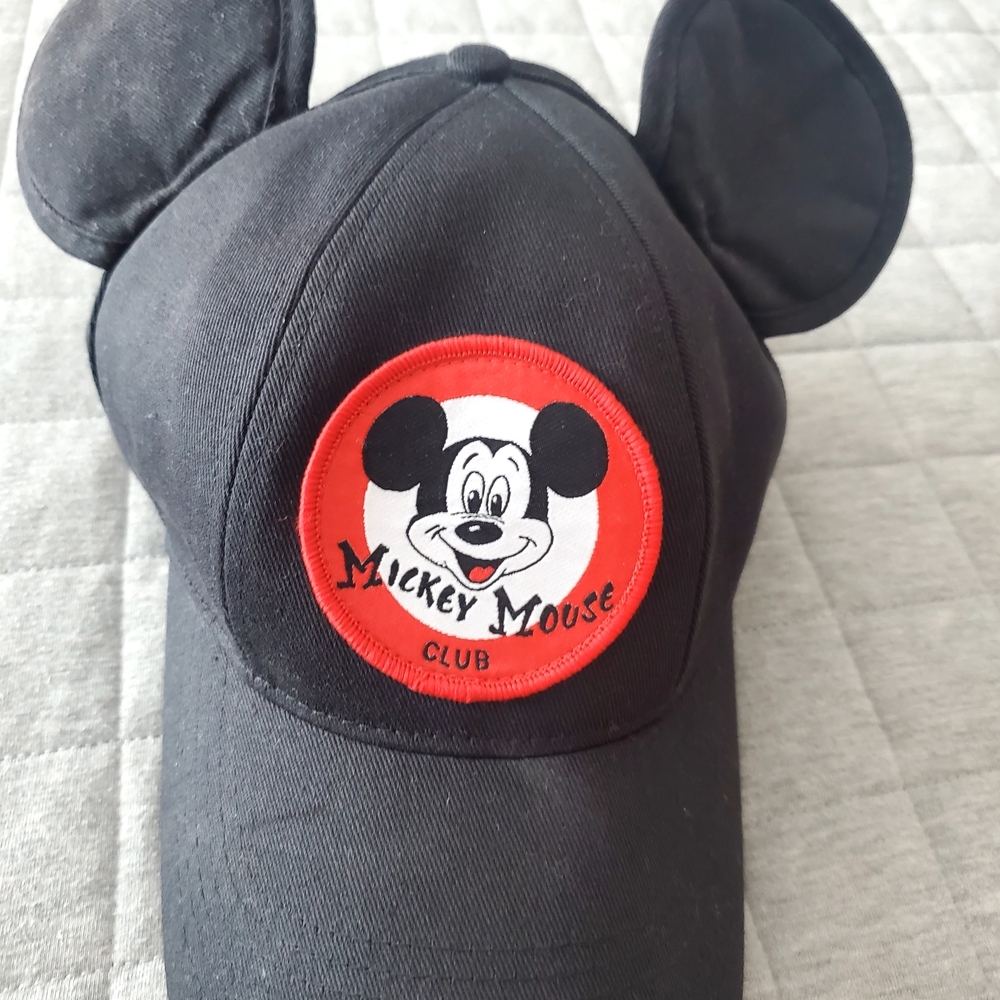Disney Black Mickey Mouse Hat